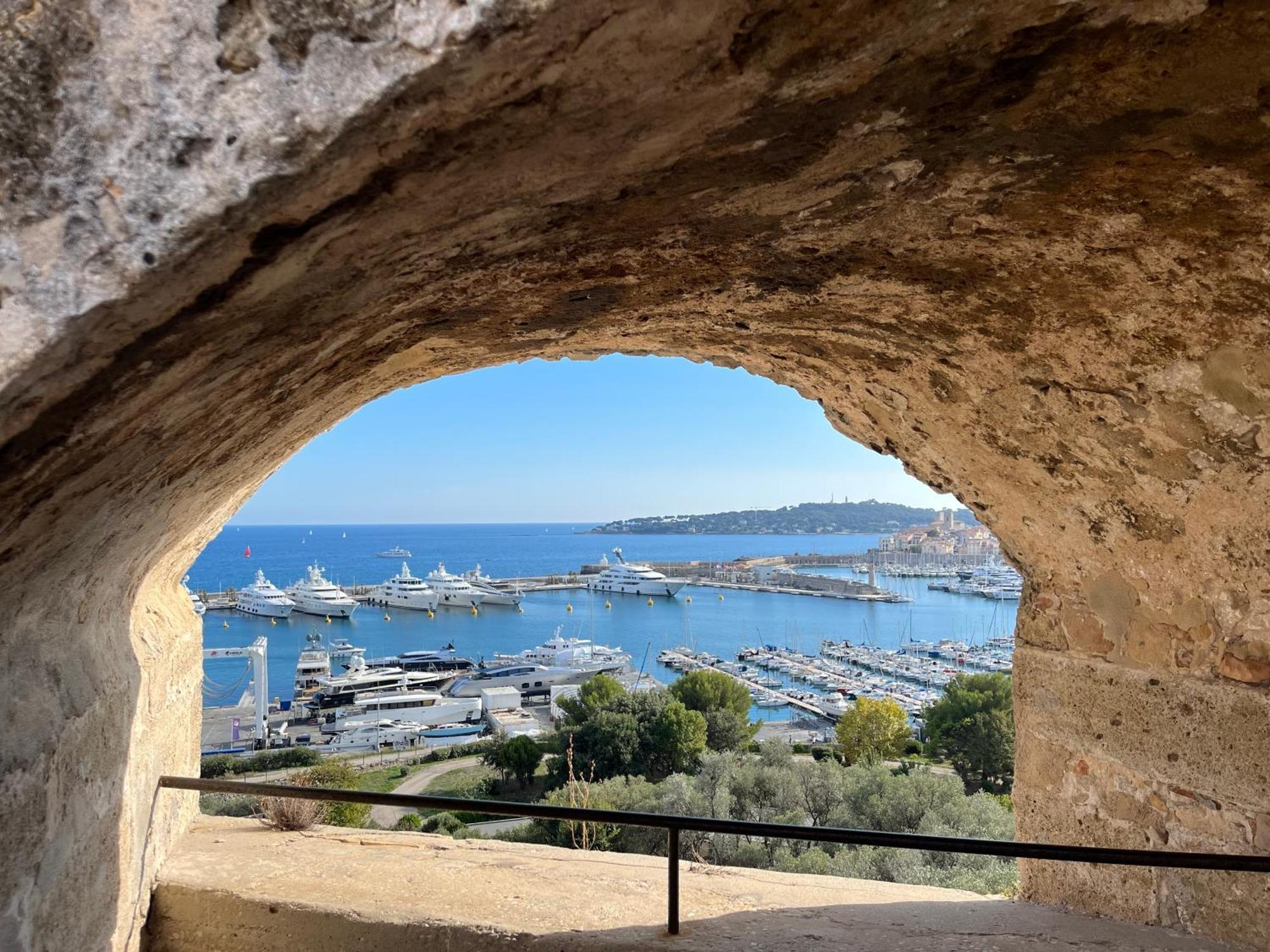 Antibes Carre D'Or Bastion Albert 1Er Vue Mer Exterior foto
