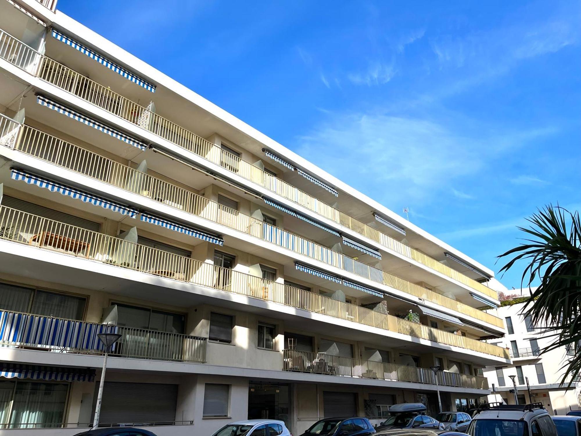 Antibes Carre D'Or Bastion Albert 1Er Vue Mer Exterior foto